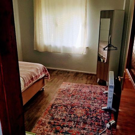 Apartamento Triplex House Near The Airport Arnavutkoy Exterior foto