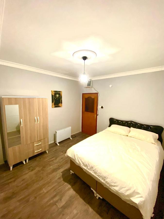 Apartamento Triplex House Near The Airport Arnavutkoy Exterior foto